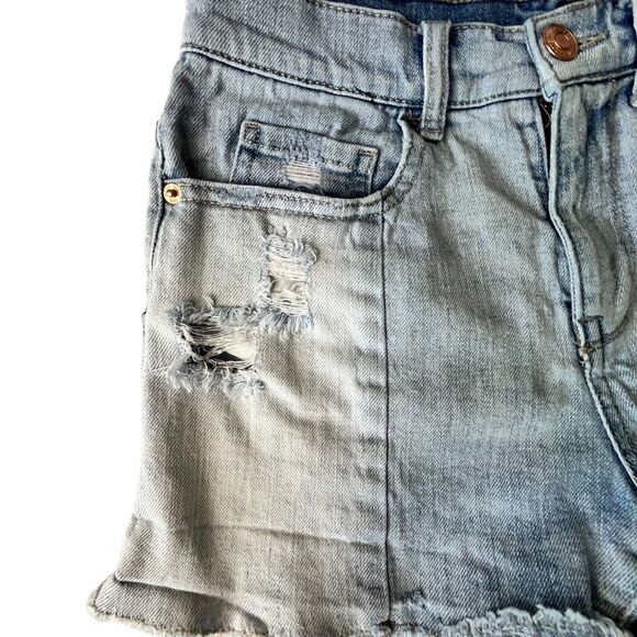 Mudd Shorts Women 7 Blue Distressed Denim Mid Rise (W26 L3) - Picture 7 of 13